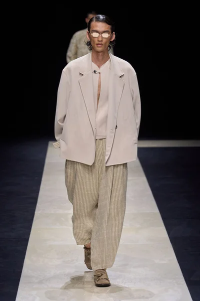 Look 40